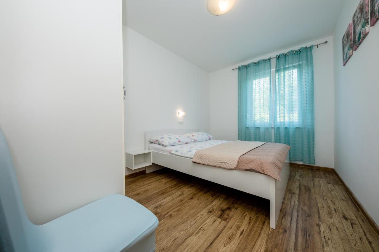 Zeljko Apartmani Lopar Luaran gambar