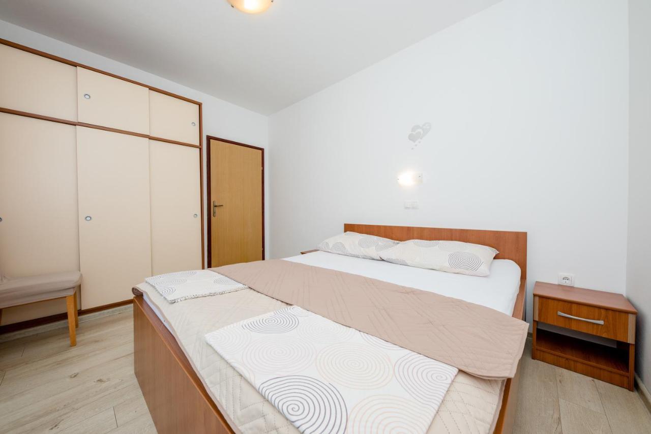 Zeljko Apartmani Lopar Luaran gambar