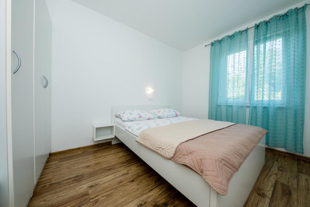 Zeljko Apartmani Lopar Luaran gambar