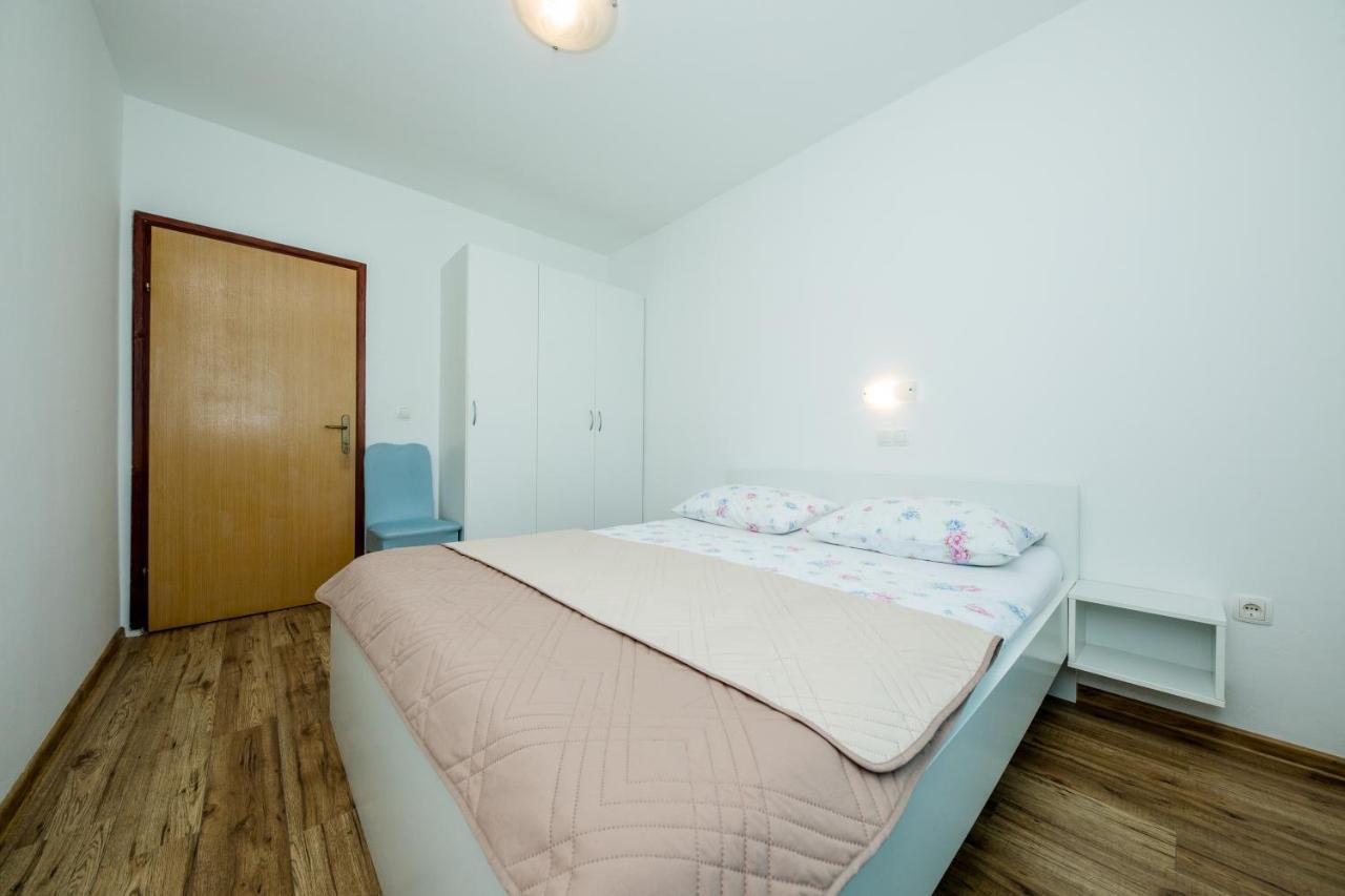 Zeljko Apartmani Lopar Luaran gambar
