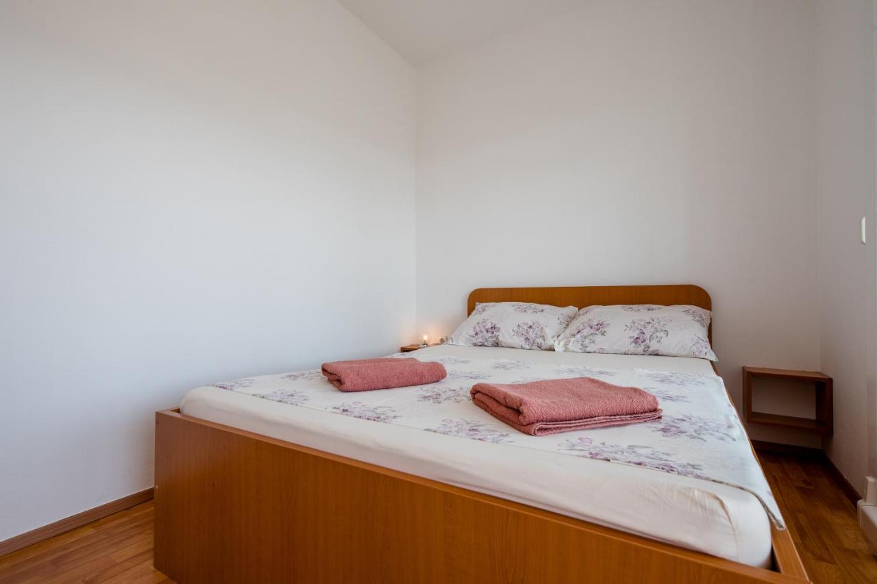 Zeljko Apartmani Lopar Luaran gambar