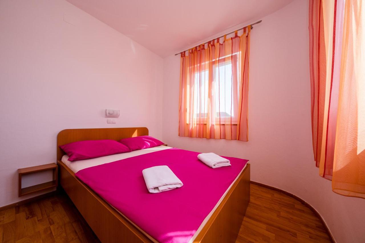 Zeljko Apartmani Lopar Luaran gambar